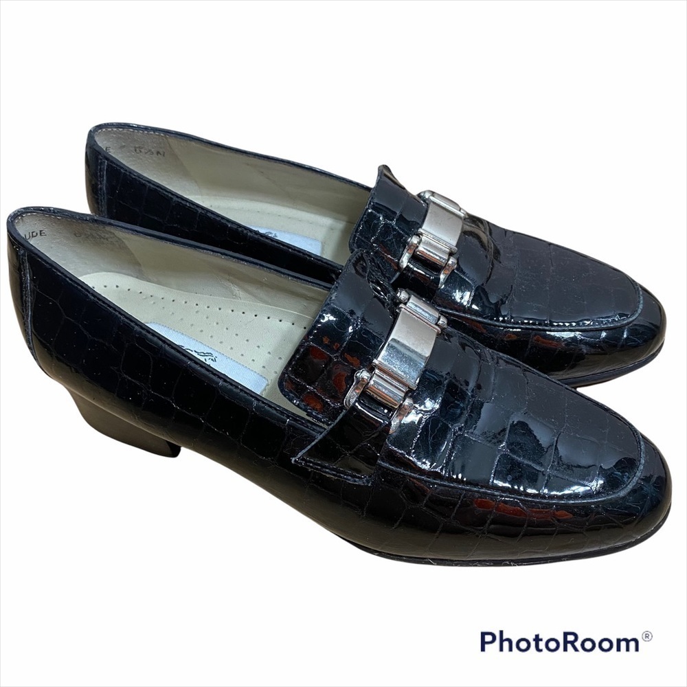 Trotters Leather Black Loafer Sz 6.5 Women’s